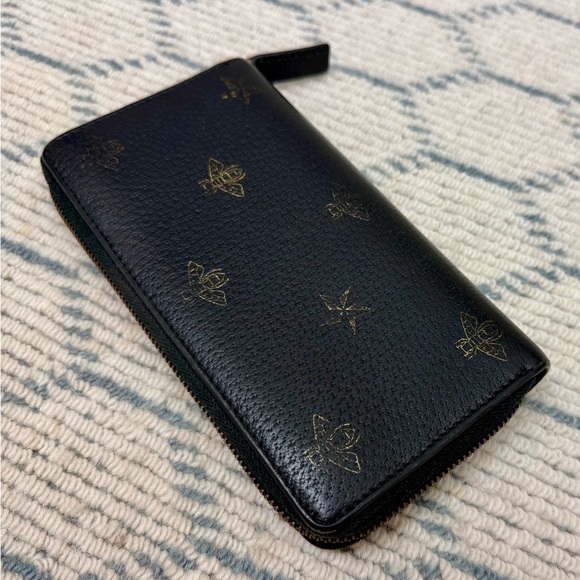 GUCCI Unisex Black & Gold Animalier Bee & Star Round Zip Long Wallet/Clutch - Picture 7 of 16